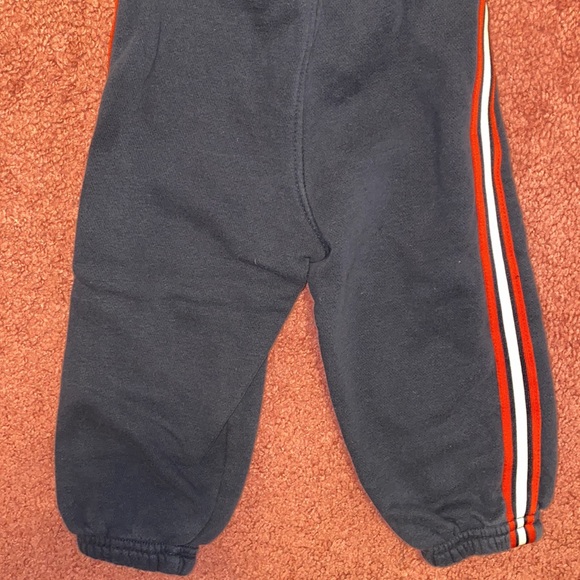 OshKosh B’gosh Sweatpants - Picture 6 of 7